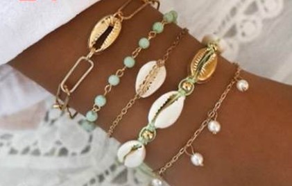 Seashell and Pearls Bracelet A015